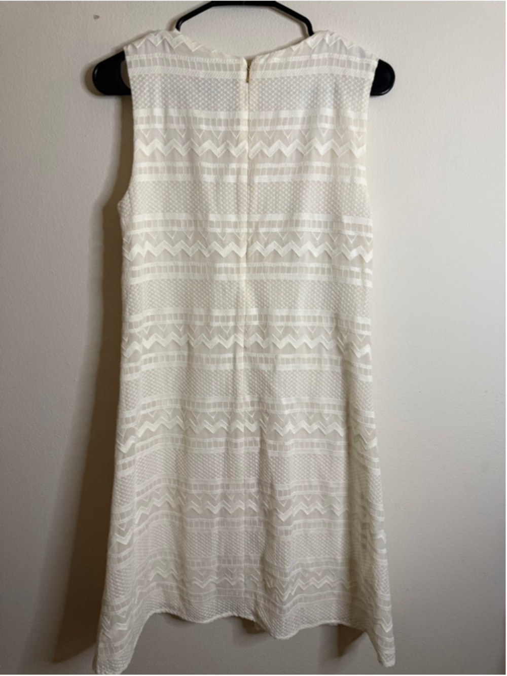 Women's DKNY White Sleeveless Dress Size 2 - Picture 3 of 4